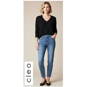 CLEO - mid wash blue jeans